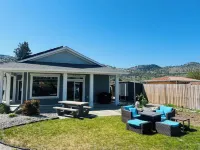 Wine Country Home w/ Hot Tub & Views | Vino Villa