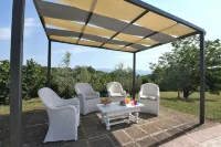 Villa Bella Lisa in Chianti with Pool+Jacuzzi! Hotels in Cavriglia