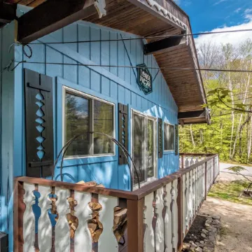 Loose Moose Lodge – Family Chalet, Fireplace, Ski!