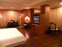 Royal Senyiur Hotel Hotéis em Prigen