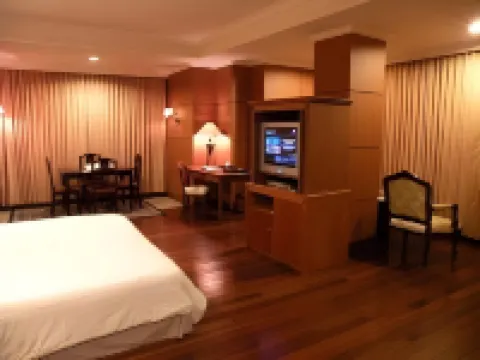 Royal Senyiur Hotel