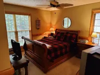 'BEARADISE CHALET' UNIQUE Secluded Retreat Estate (WHO'LD GUESS IT'S IN TOWN