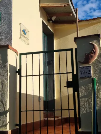 The little house on the river - nice one-bedroom apartment very close to the city center