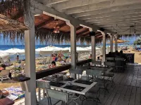 1-bedroom apartment with sea view, located on the first line. Hotels in Ravda