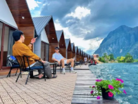 Heun Phea Meuang Feuang Riverside2 Hoteles en Feuang