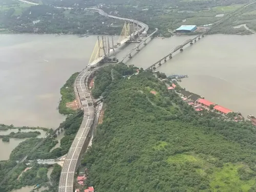 Cozy Apartment w/ sea facing views w/ all amenities including an infinity pool Hotels in Chicalim