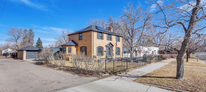 Half-mi to Unc: Historic Dtwn Greeley Home Hotels in Велд