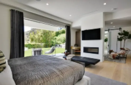 Breathtaking Views and Luxurious Pool - Stunning California Villa