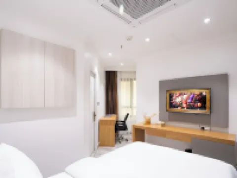 Plaza Athenee Hotel Hotels in Bneid Al Qar