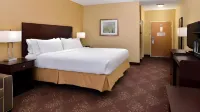 Comfort Inn & Suites Sharonville - Cincinnati North Hotels in Woodlawn