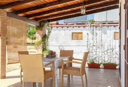 Casas Rurales Los Montes for 8 people Отели в г. Хуэльва