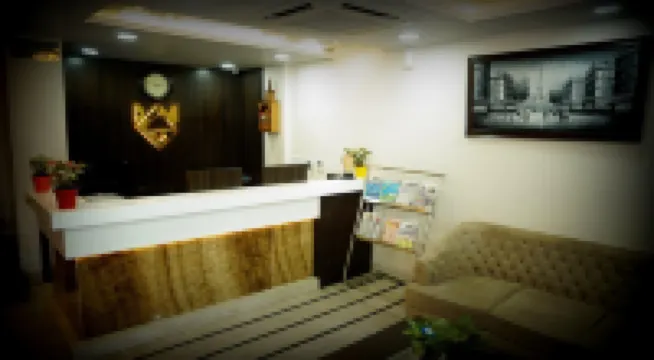 Hotel Golden Laurel Inn