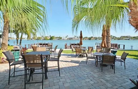 Beautiful waterfront condo on intercoastal in Treasure Island