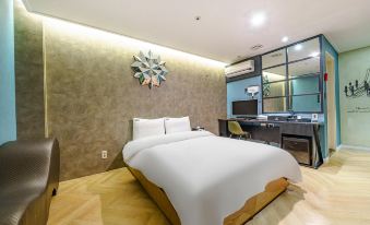 Sangbong Jungnang Salmon