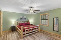 Near Dollywood w/ Hot Tub, Fire Pit & Easy Roads!