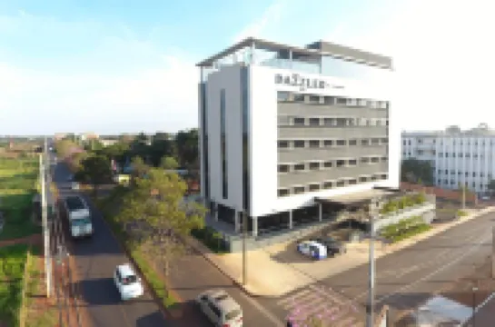 Dazzler by Wyndham Ciudad del Este Hotel a 