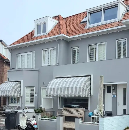 Beautiful studio with balcony and sea view Отели рядом с достопримечательностью «Zandvoort aan Zee»