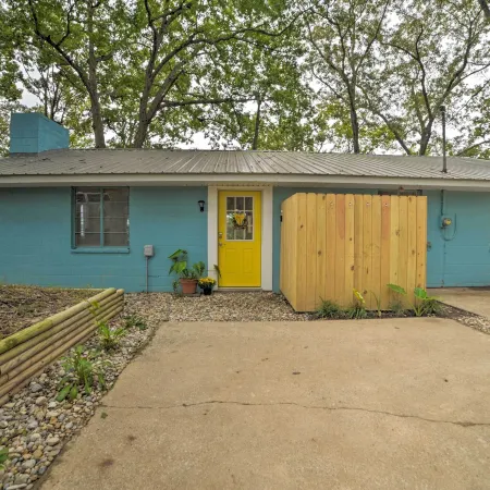 Kentucky Lake Cabin w/ Private Dock + Fire Pit