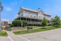 Harbor House Inn Hotel di Spring Lake