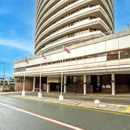 Atlantic Tower Hotel Liverpool by Sunday Отели рядом с достопримечательностью «Памятник The Beatles»