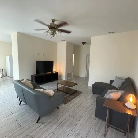 Charming 2-bedroom apartment in Lindale