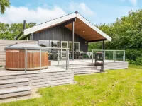 8 person holiday home in Struer-By Traum