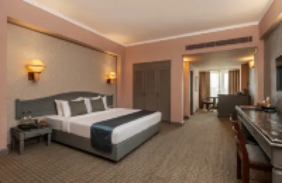 シルトン インターナショナル ハイ・コート・オブ・ケーララ周辺のホテル