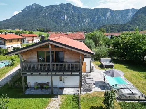 Chalet Kuhglockerl: space for 6+2 with summer pool, whirlpool and sauna
