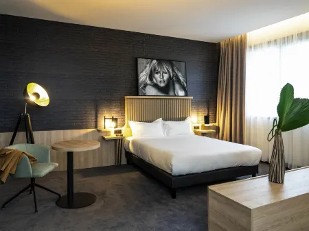 Ibis Styles Arras Centre Отели рядом с достопримечательностью «Faubourg-d'Amiens Cemetery»