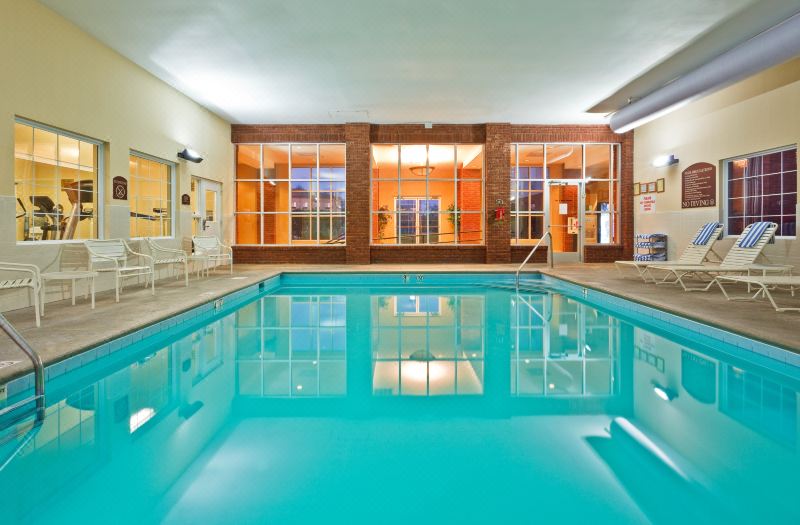 Holiday Inn Express & Suites Manchester-Conf CTR(Tullahoma) by IHG photo 2