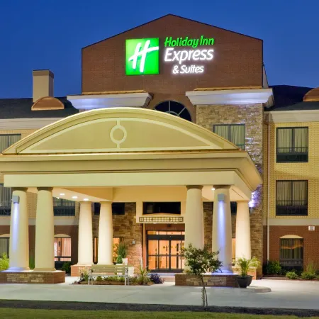 Holiday Inn Express & Suites GREENVILLE by IHG