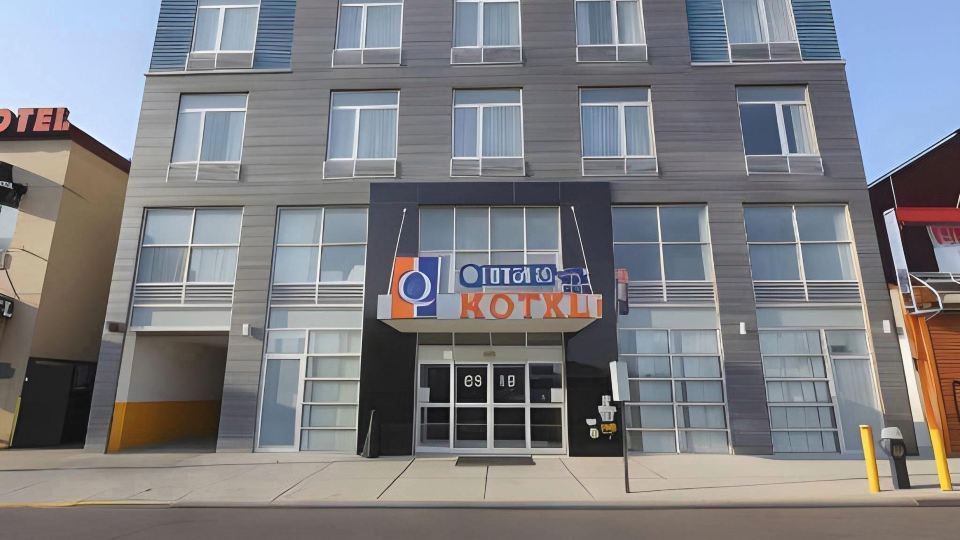 The Queens Hotel