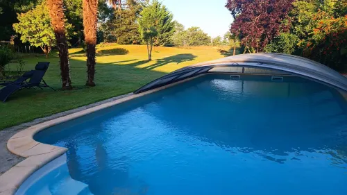 Le Relais de La Tour - Bed and Breakfasts