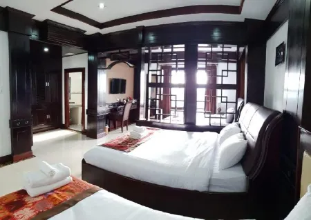 Favanhmai Hotel Отели рядом с достопримечательностью «Долина Кувшинов»