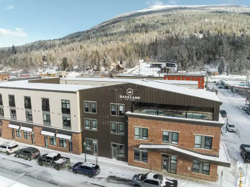 Basecamp Suites Revelstoke Hotels in Revelstoke