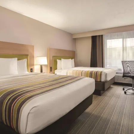 Country Inn & Suites by Radisson, Erie, PA