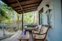 The Waves Beach Chalets Các khách sạn ở Hambantota