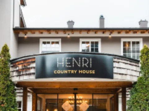 อองรี โรงแรม คิทซ์บูเฮล โรงแรมในคิทซ์บูเฮล