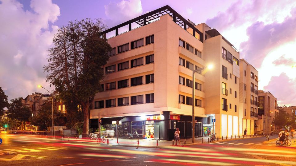 Iconic Hotel
