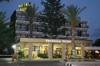 Veronica Hotel - Parking