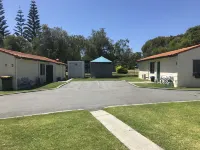 Havana Villas Hotels in Emu Point