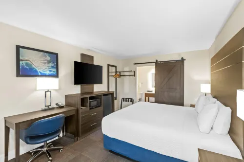 Travelodge by Wyndham Santa Rosa Wine Country
