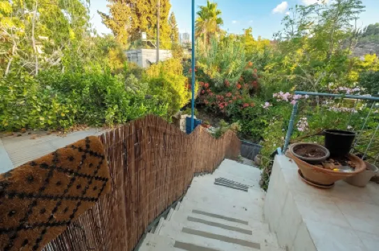 Jacuzzi Terrace Home by Sea N' Rent