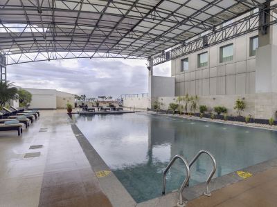 Pride Plaza Hotel, Kolkata