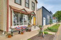 Steps to Marina & Beach: Couples Cottage in Pepin - 4 étoiles