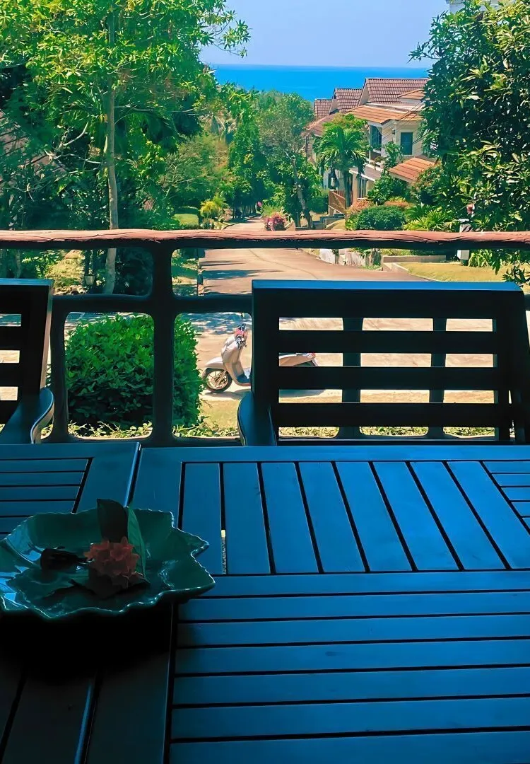 วิลลาสามห้องนอนพร้อมวิวสวน