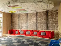 ibis Macae - parking