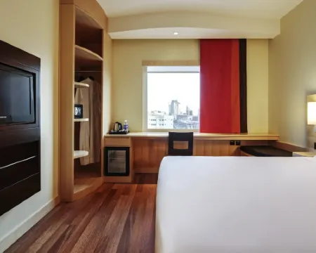 イビス リヤド オラヤ ストリート リヤドのホテル