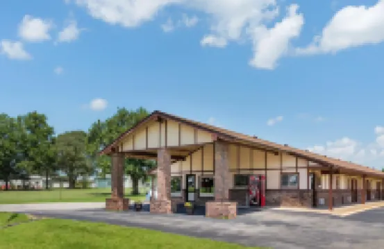 อเมริกาส์ เบสต์ แวลู อินน์ ชานูต โรงแรมใน