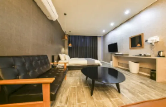 Eumseong Chungbukyeoksindosi H Motel